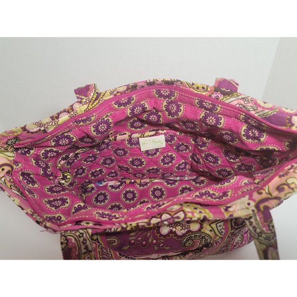 Vera Bradley Bag, 12" x 9" Pre-Owned in Very Good Shape - Picture 7 of 7